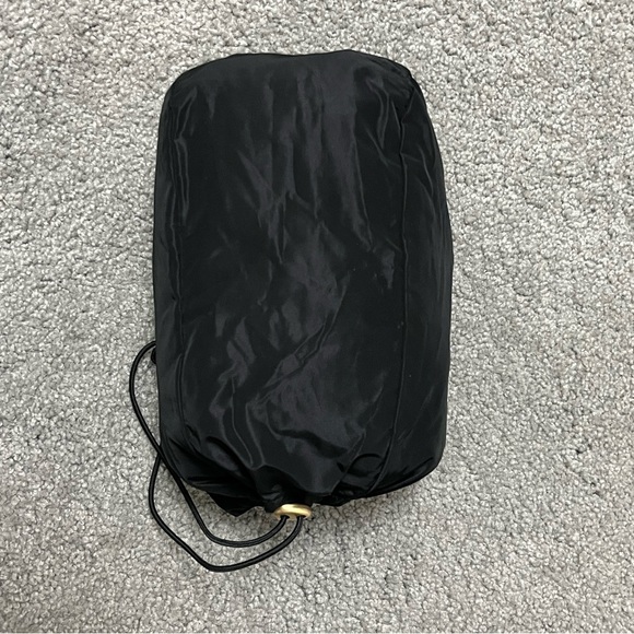 Ellen Tracy packable hooded raincoat - black - size small - awesome coat - Picture 11 of 14